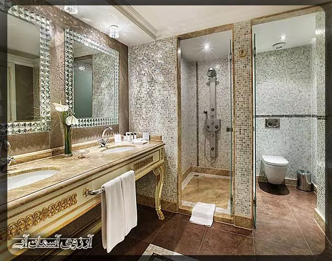 Crowne Plaza Old City